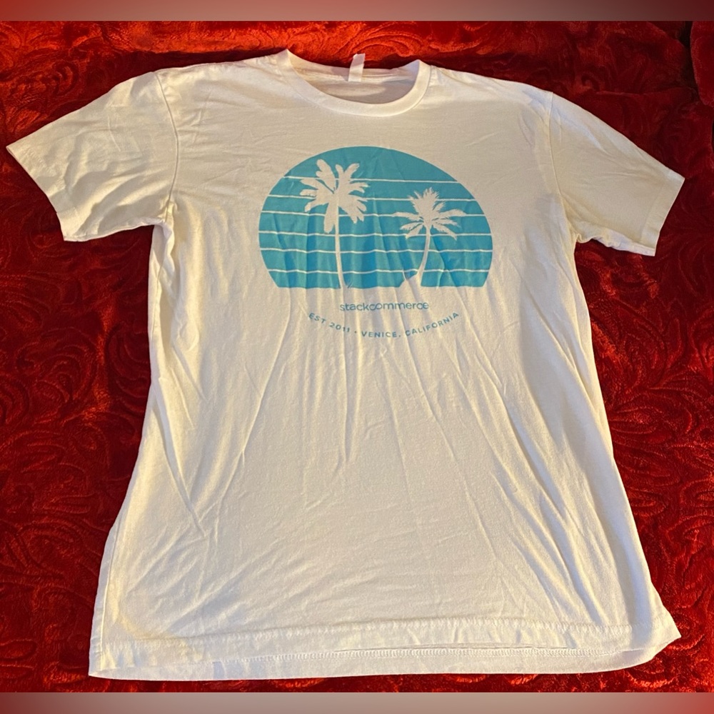 Next Level Apparel Shirt Size Medium